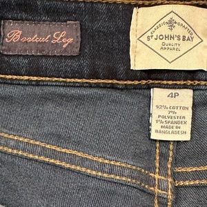 St John’s Bay Bootcut Leg women’s 4P denim jeans 92% cotton stretch pants blue